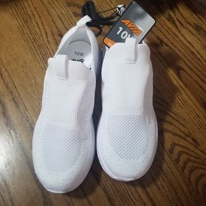 Avia Women's 10W White Athletic Shoes